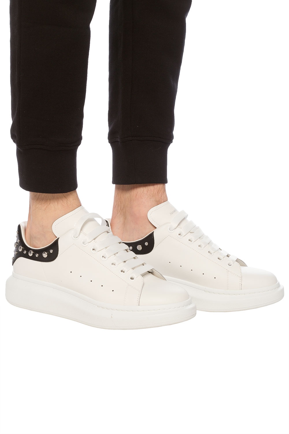 Alexander mcqueen 2024 studded sneaker